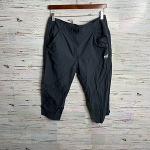 Helly Hansen Black Capris